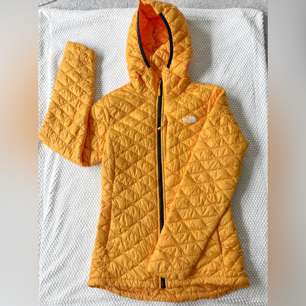 The North Face ThermoBall™ Hoodie - XS - Lightening Yellow